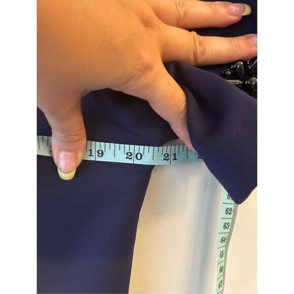 Line & Dot embellished top size S - Picture 6 of 8